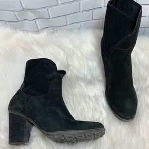 Blondo‎ Distressed Suede Pull On Booties Sz 8.5